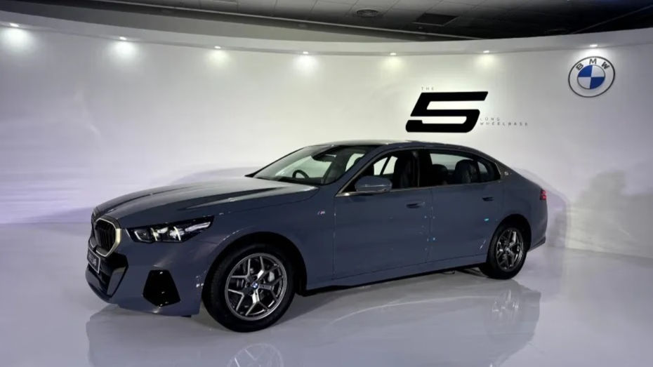 Top Luxury Cars To Get GST Cut; G Wagen Cheaper By 25 Lakh showcase
