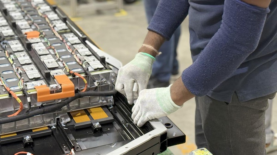 MG Windsor EV battery insulation