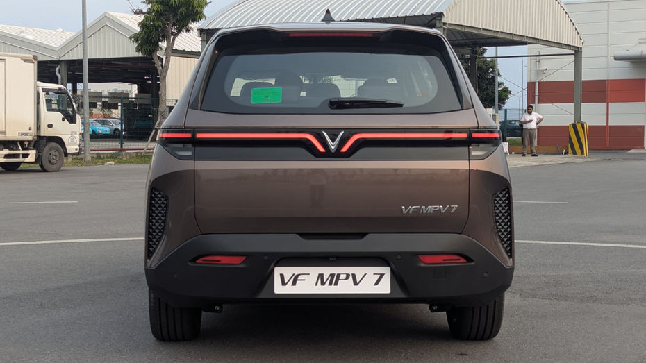 2026 VinFast VF MPV 7 Launch Tomorrow: Design, Interior, Safety ...