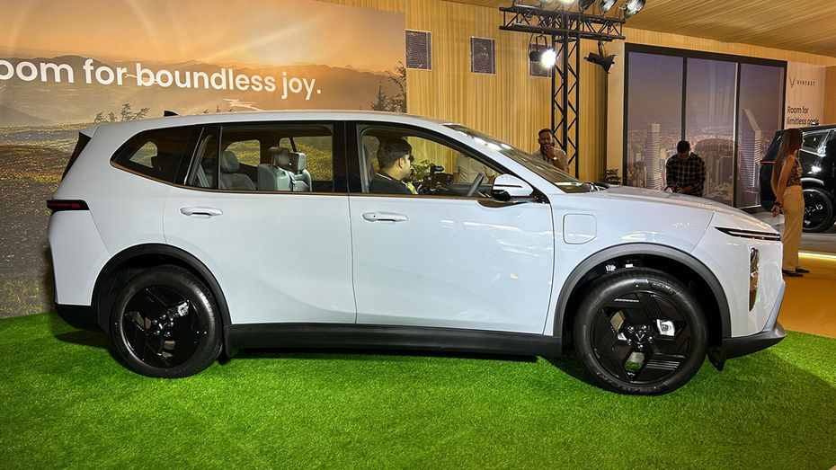 VinFast VF MPV 7