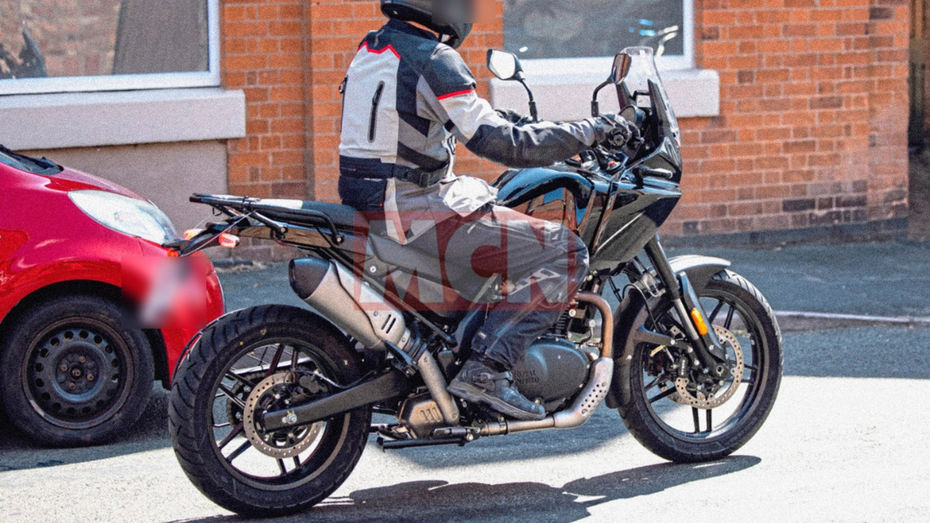 Royal Enfield Himlayan 750 rear three quarters