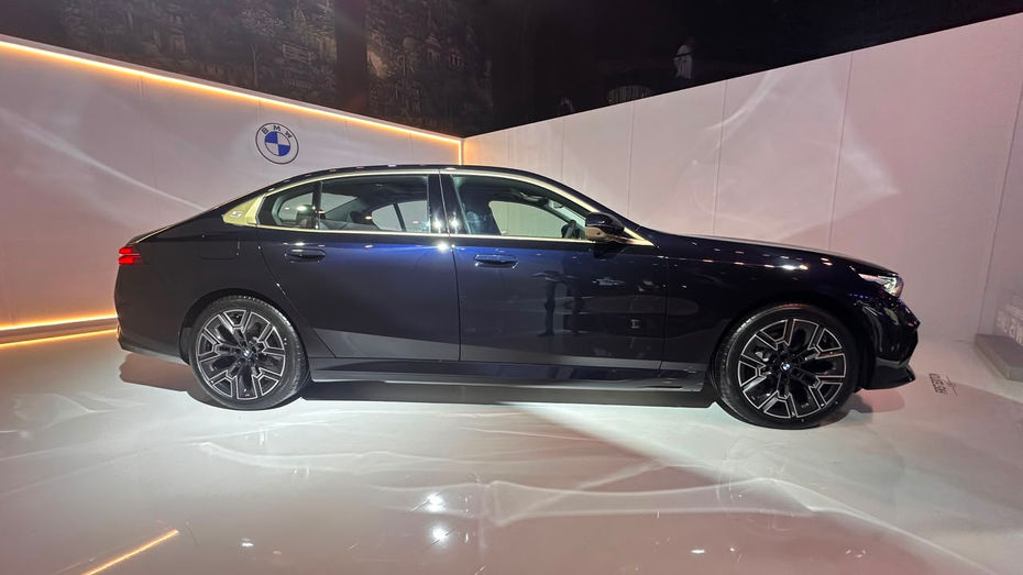 BMW i5 LWB BMW i5 LWB