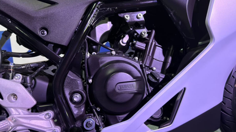 Yamaha R2
