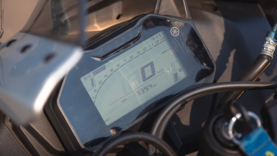 Yamaha R15 V4 LCD Instrument Console