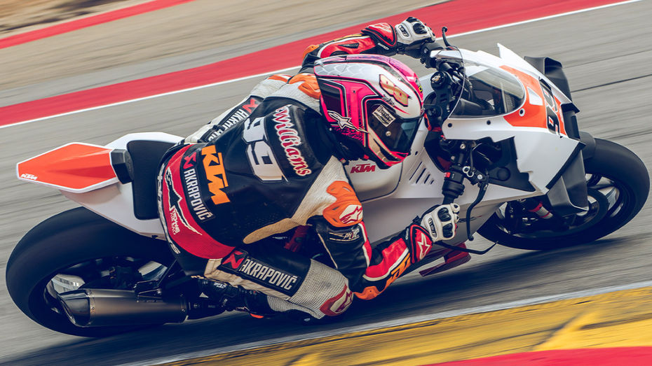 2026 KTM 990 RC R Track