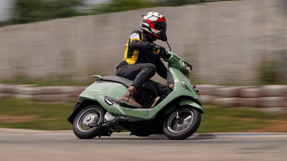 Suzuki e-Access Suzuki e-Access