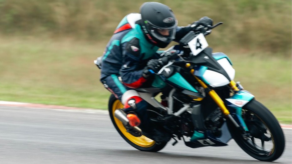 TVS YMRP Race 3
