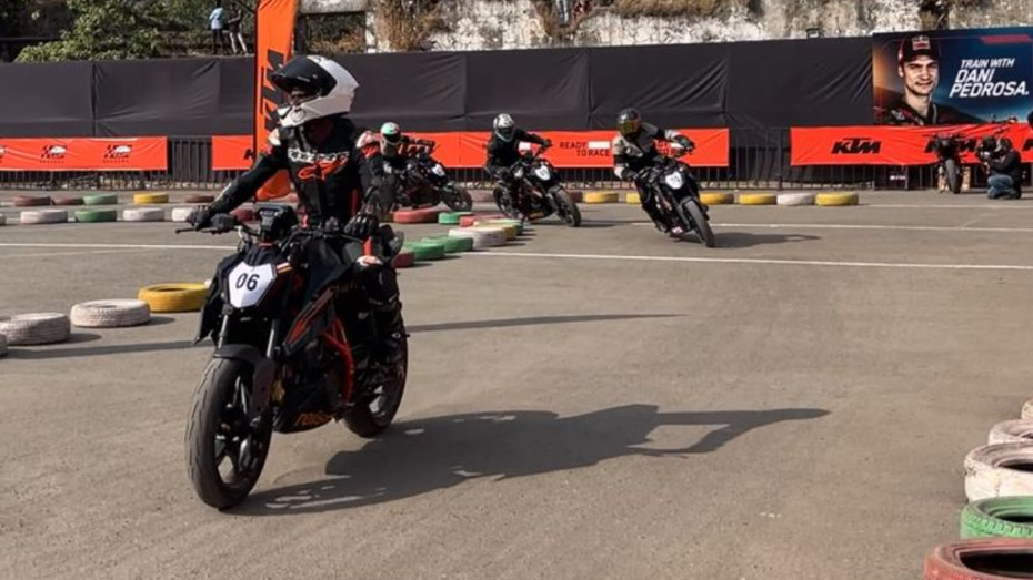 Race-spec KTM 390 Duke