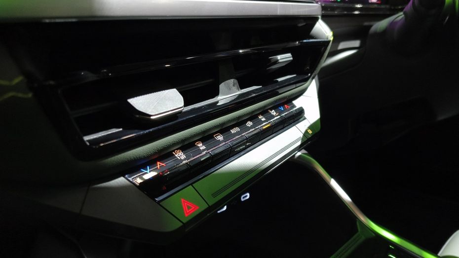 Renault Duster Dual Zone Climate Control