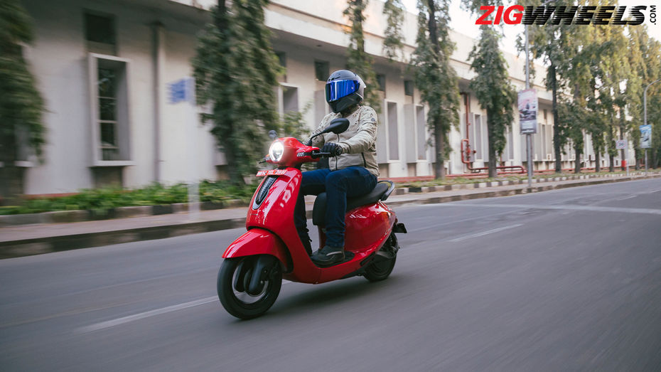 Bajaj Chetak C2501 Battery Pack And Range
