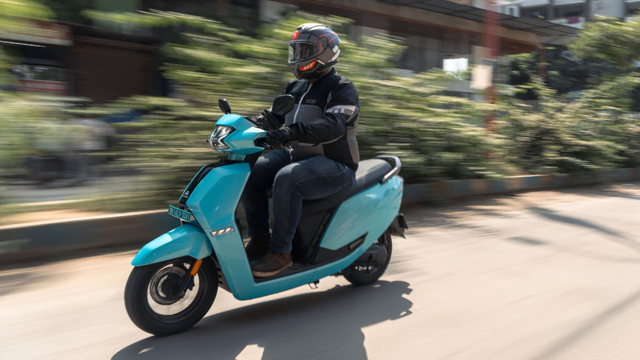 Ampere Nexus City Riding Shot Ampere Nexus City Riding Shot