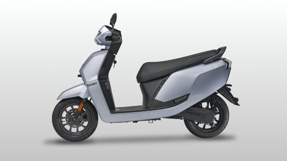 Ampere Nexus City Riding Shot Ampere Nexus City Riding Shot