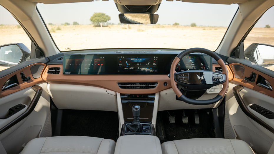 Mahindra XUV 7XO