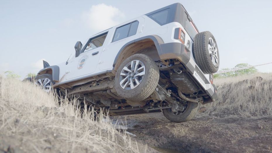 Thar Roxx off-road