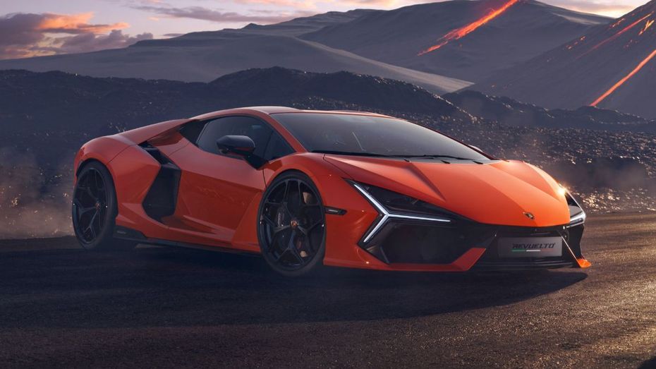 Lamborghini Revuelto PHEV