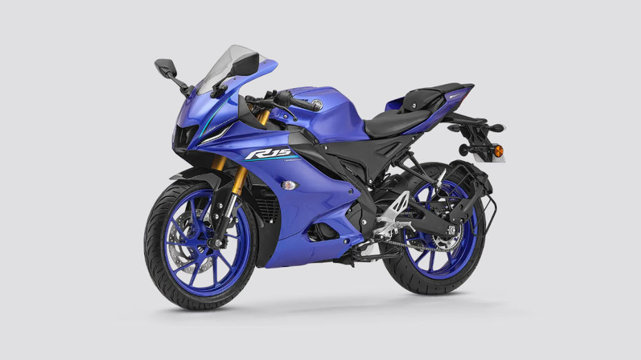Yamaha R15 V4