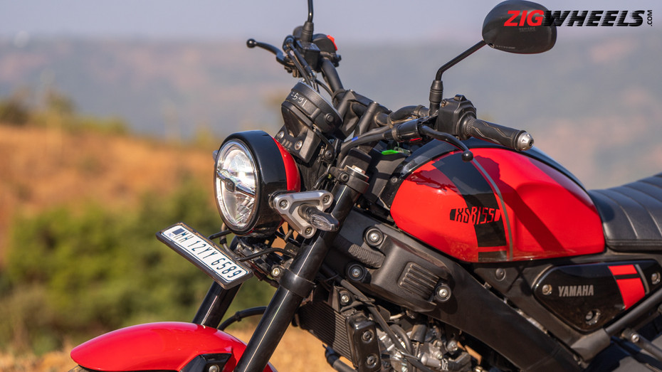 Yamaha XSR155: Features & Safety