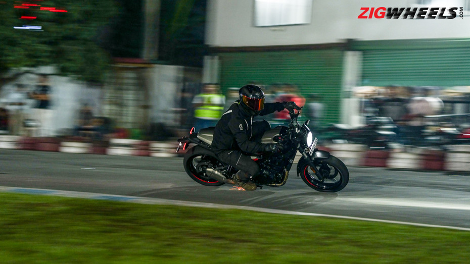 Royal Enfield Guerrilla 450 Cornering Shot