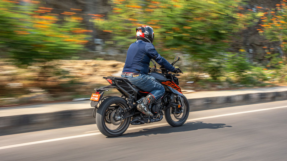 350cc KTM 390 Duke