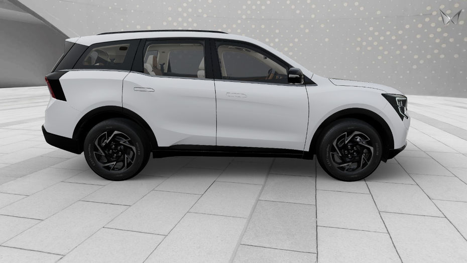 Mahindra XUV 7XO Mahindra XUV 7XO