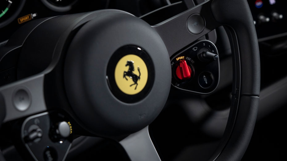 Ferrari Luce Steering