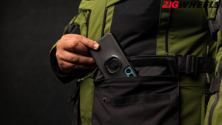 RE Nirvik Jacket Pockets RE Nirvik Jacket Pockets