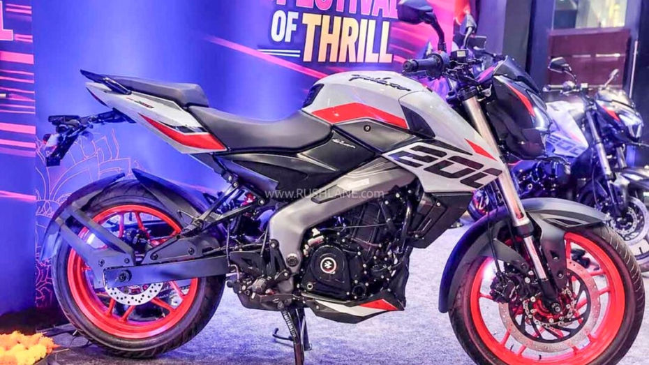 Updated Bajaj Pulsar RS200 and NS200 Updated Bajaj Pulsar RS200 and NS200