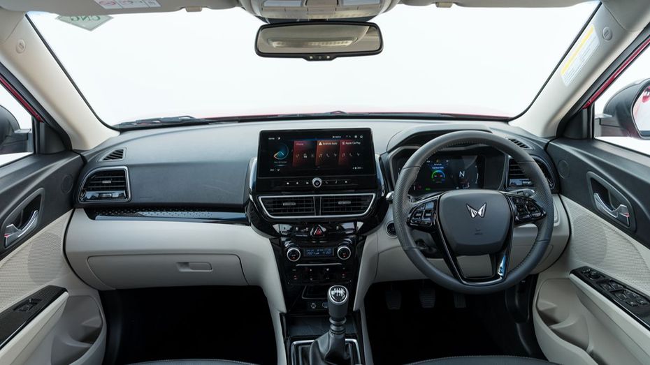 2026 Mahindra XUV 3XO ZNG CNG 2026 Mahindra XUV 3XO ZNG CNG