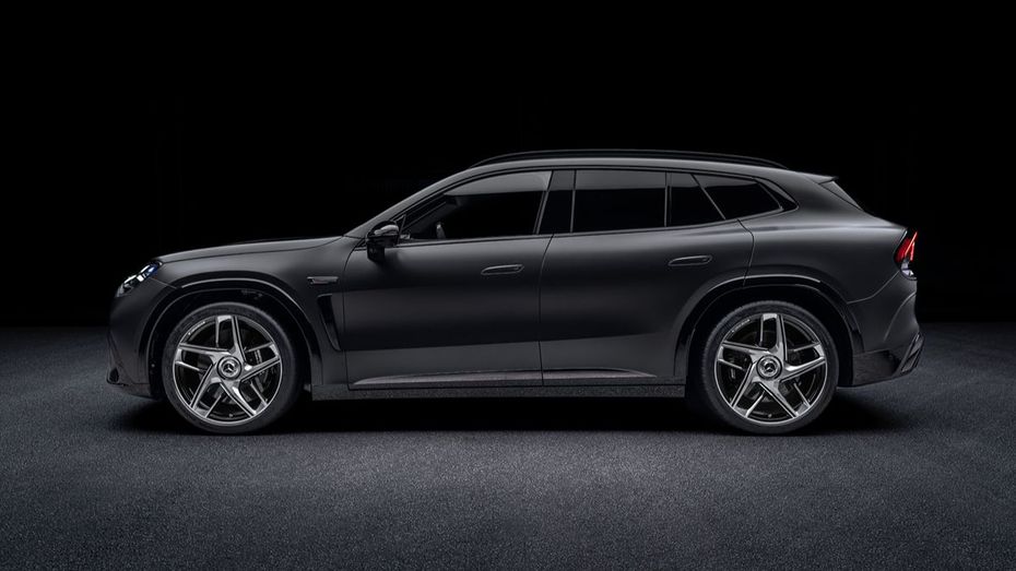 Mercedes-AMG GT SUV Side