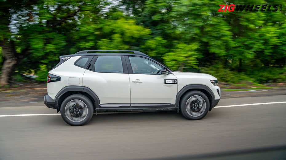 Renault Duster Hybrid Side