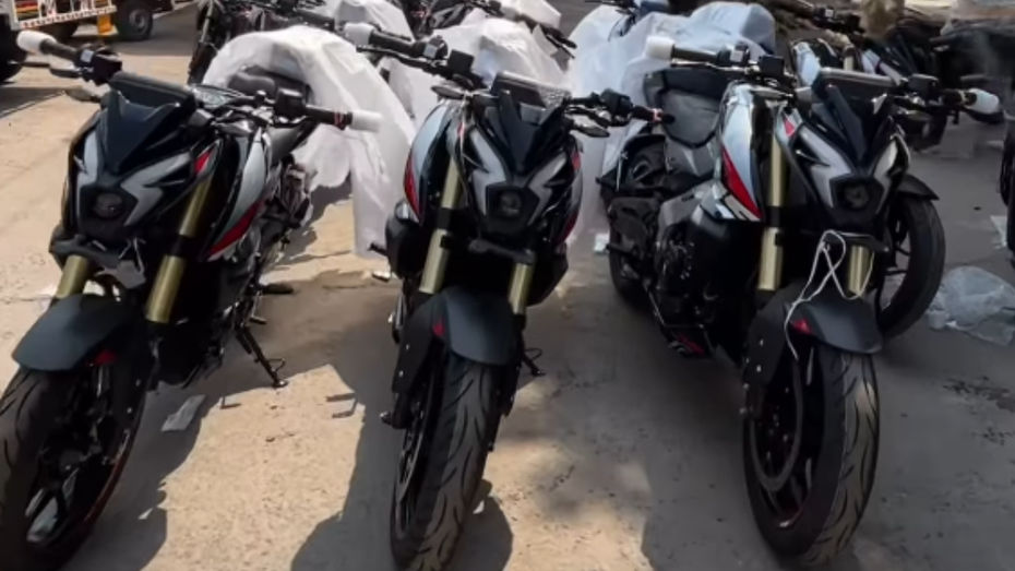 Upcoming Bajaj Pulsar NS400Z & NS200 To Get Smarter: Spotted At A Dealership Upcoming Bajaj Pulsar NS400Z & NS200 To Get Smarter: Spotted At A Dealership