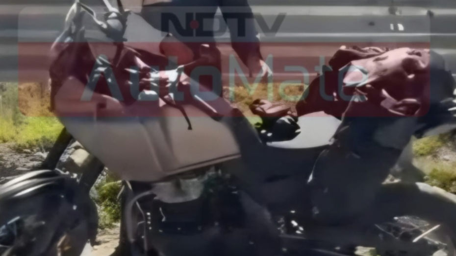 New Royal Enfield Himalayan 750 Spyshots Reveal 4 Colours New Royal Enfield Himalayan 750 Spyshots Reveal 4 Colours
