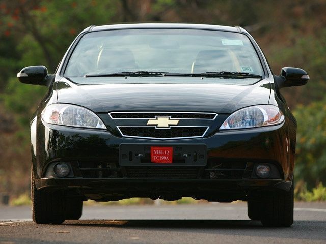 Chevrolet Optra: Front Angle Shot