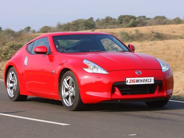 Nissan 370Z 3rd quarter angle front