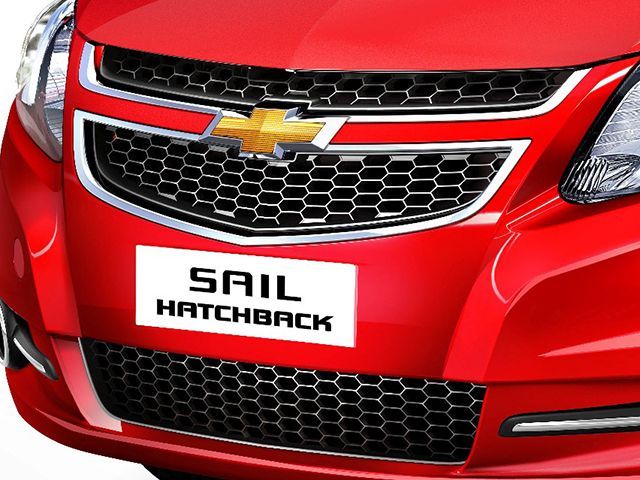 Sail Hatchback-Grille-View
