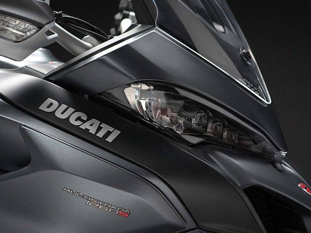 Multistrada-1260-Side-Head-Light-View