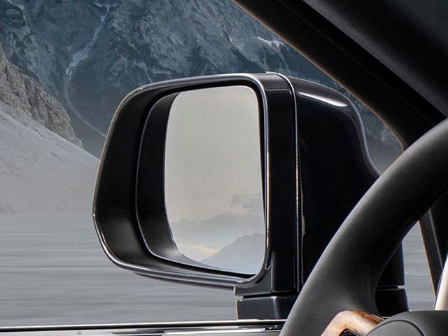 Rolls-Royce-Cullinan-Drivers-Side-Mirror-Rear-Angle