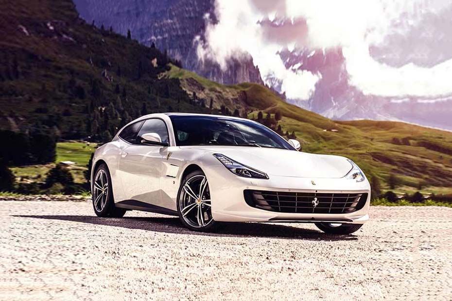 Front 1/4 left Image of GTC4Lusso