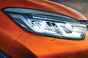 Headlamp Image of Captur