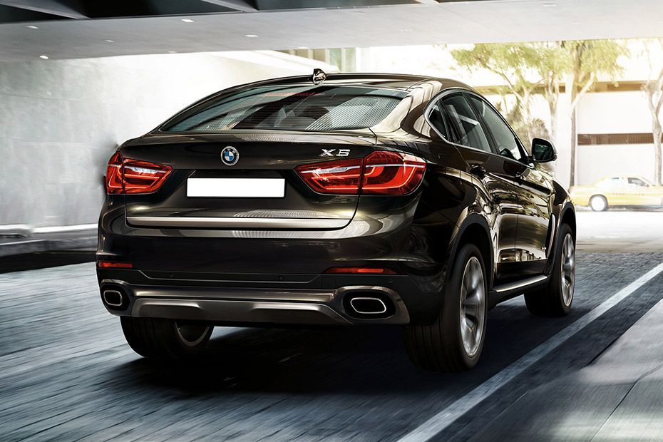 Rear 3/4 Right Image of X6