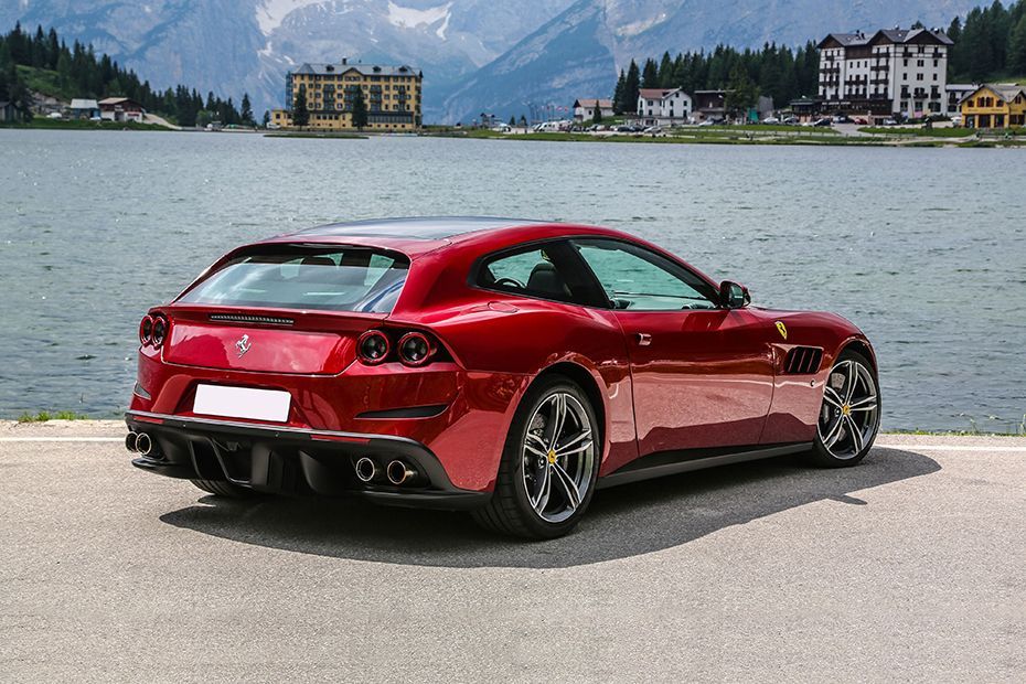Rear 3/4 Right Image of GTC4Lusso
