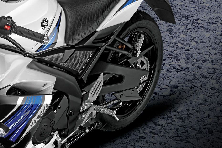 Rear Tyre View of YZF R15S