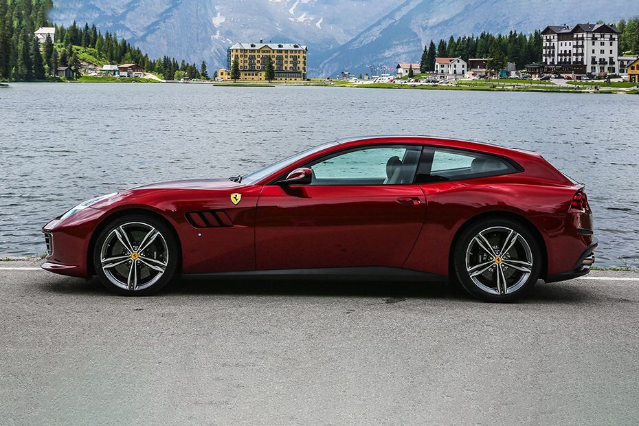 Side view Image of GTC4Lusso