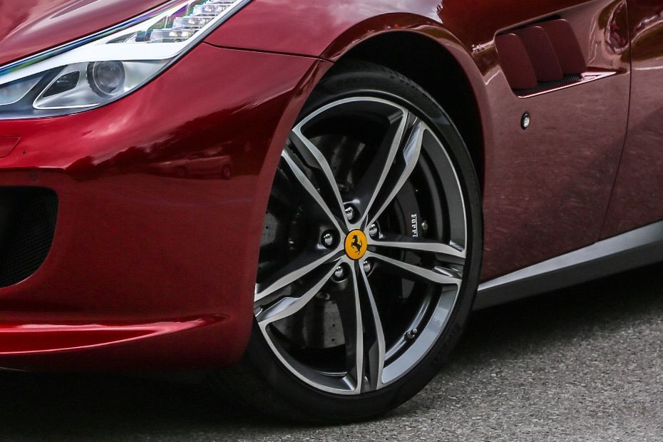 Wheel arch Image of GTC4Lusso