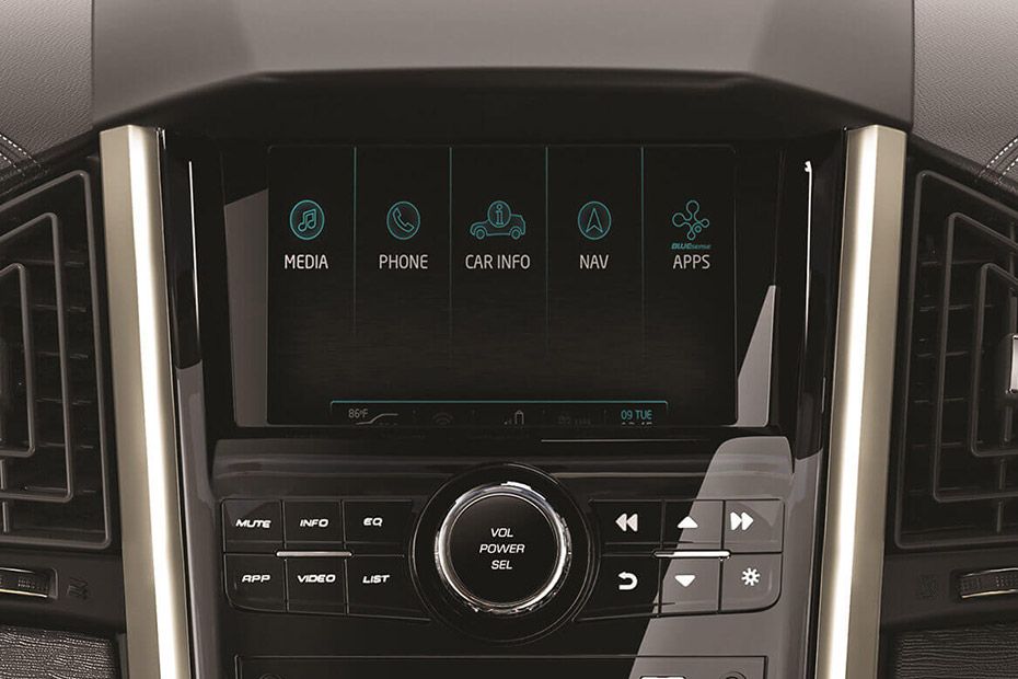 Mahindra XUV500 Images, XUV500 Interior & Exterior Photos, 360 View