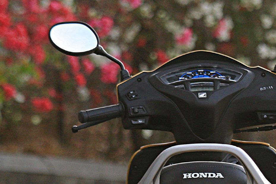 Back View Mirror of Activa 5G