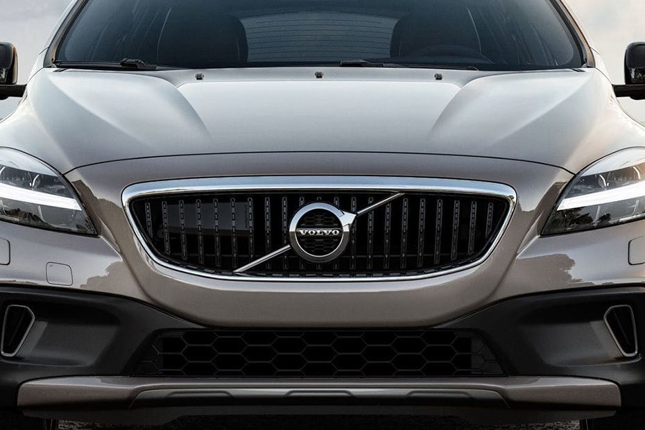 Bumper Image of V40 Cross Country