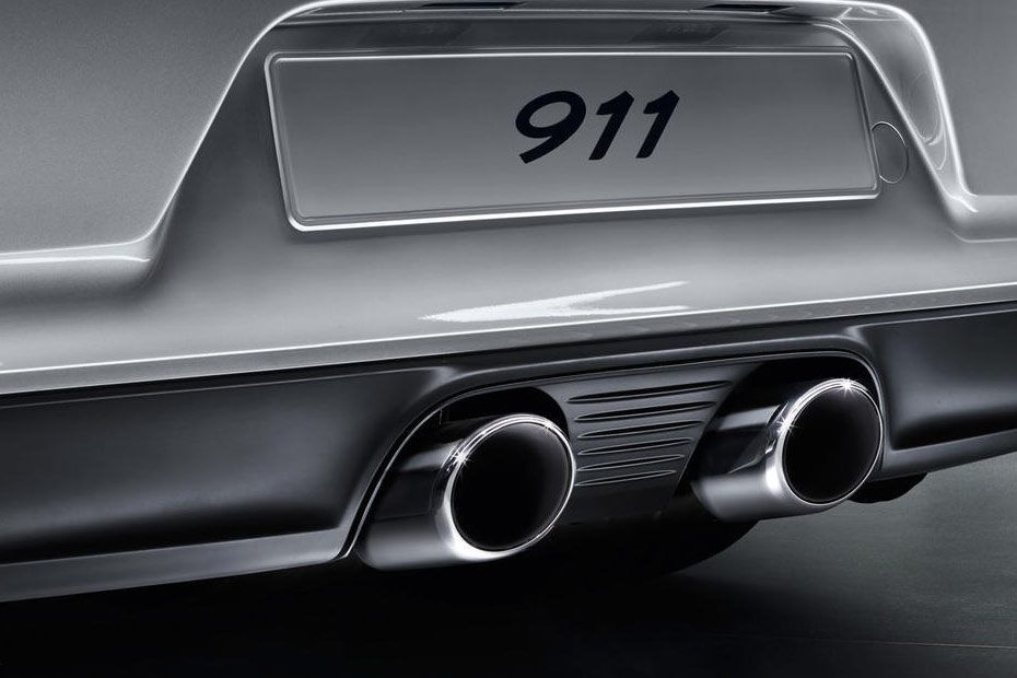 Exhaust tip Image of 911