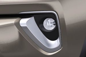 Fog lamp with control Image of Fortuner