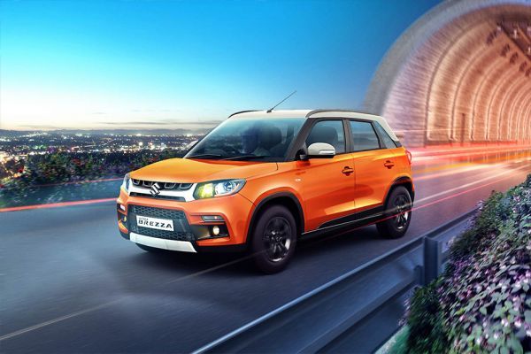 Front 1/4 left Image of Vitara Brezza